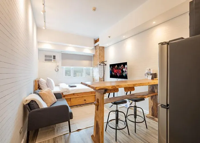 Yugen 幽玄 Makati - Malls, Little Tokyo, Pool Apartment